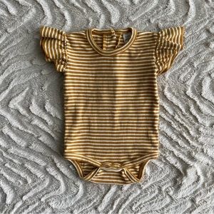 Kate Quinn ruffle sleeve bodysuit